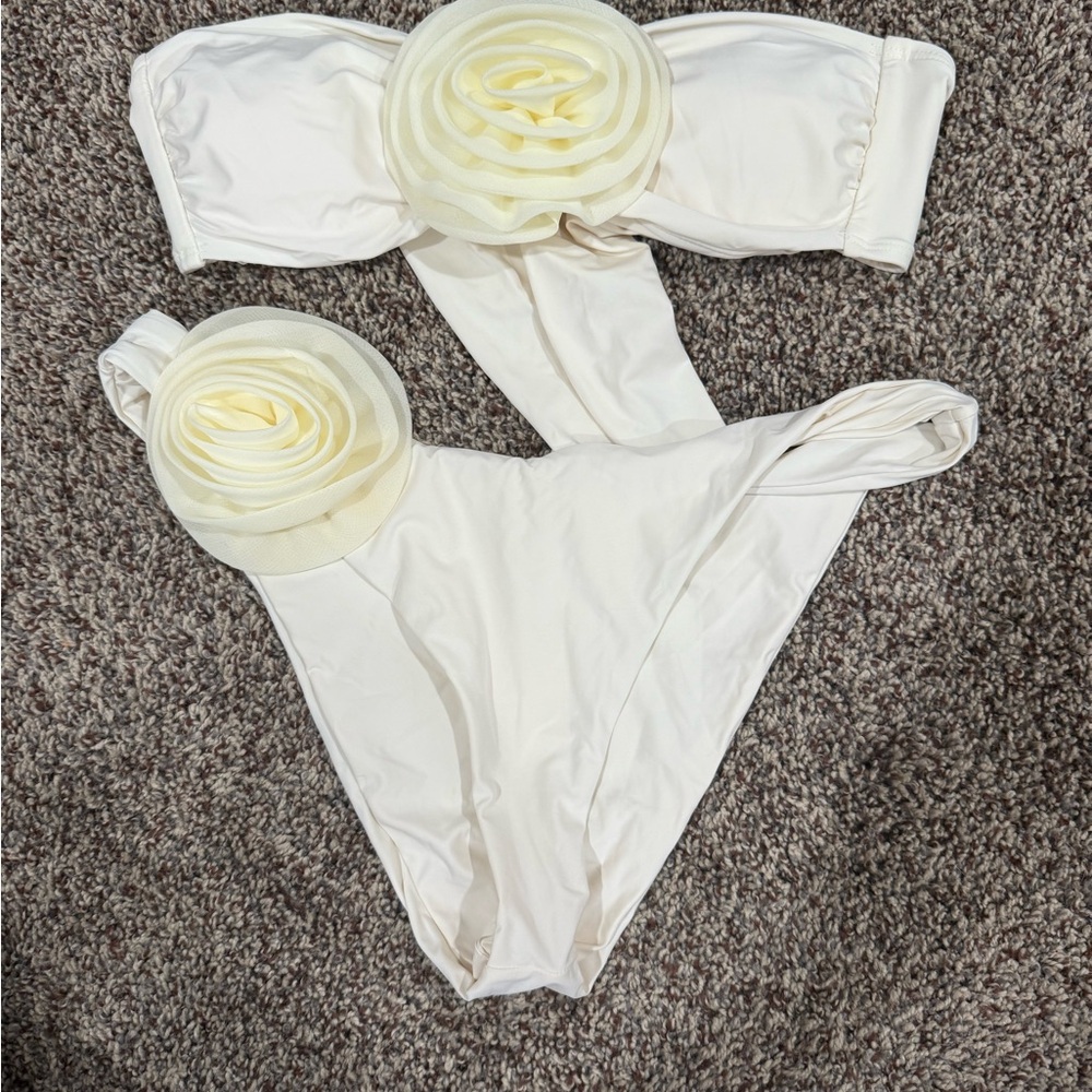 Gianni Bini White Floral Bikini